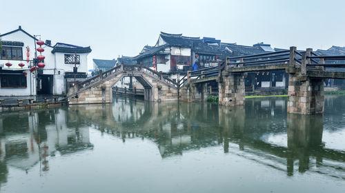 神圣的石像